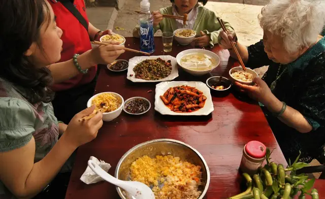 成都南门小吃街_成都南门吃饭的地方_成都南门美食