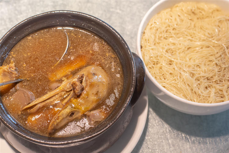 蓝天美食港式餐厅_蓝天特色美食餐饮店_蓝天餐厅美食港式店